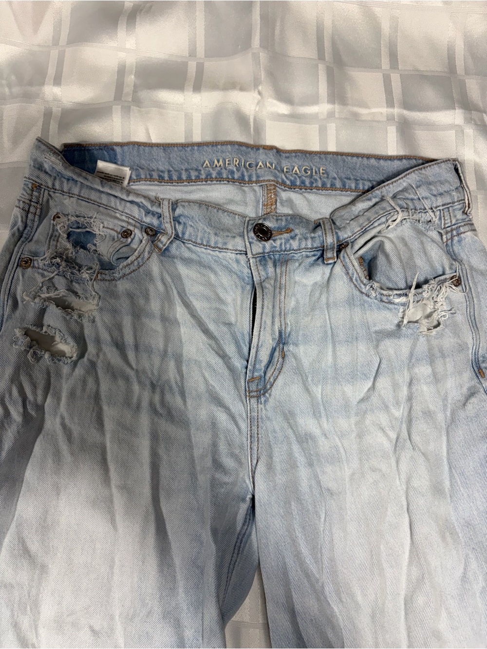 American Eagle Outfitters Light Blue Distressed Low Rise Skater